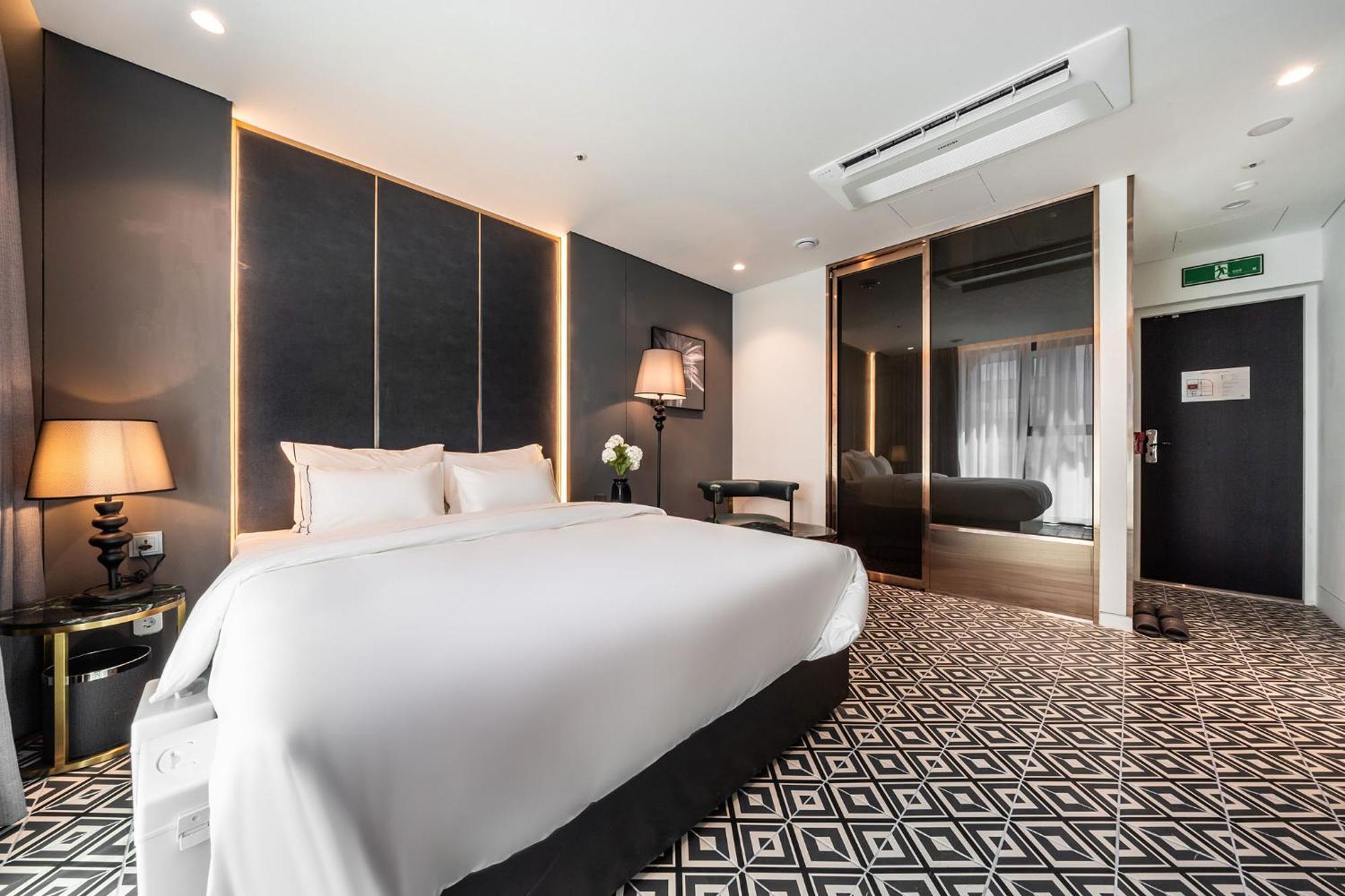 Hotel The Castle Jamsil-Sene Seoul Exterior foto